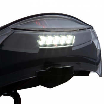 LED-Rücklicht - MK II - Vespa GTS/GTV/HPE 125-300 ccm (Bj. 2019-2022) - schwarz-glänzend mit transparentem Glas